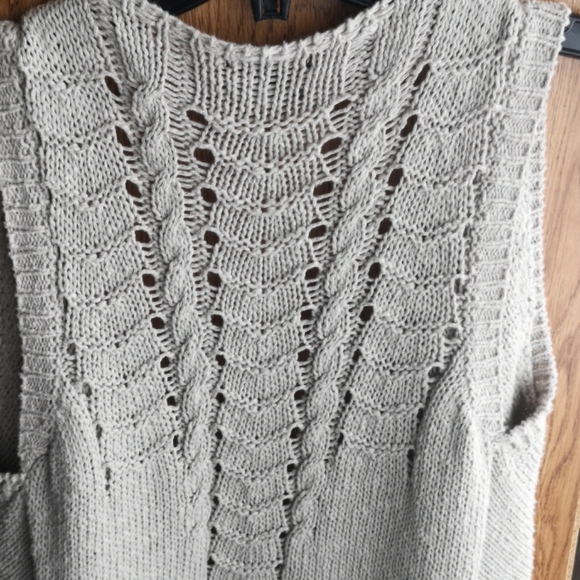 Massimo Dutti cotton-linen knit drape front vest - Picture 3 of 9